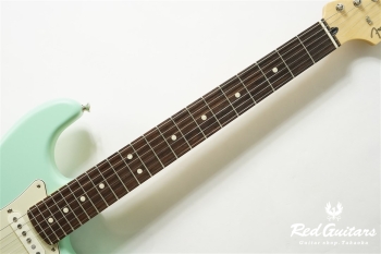 MADE IN JAPAN JUNIOR COLLECTION STRATOCASTER - Satin Surf Green